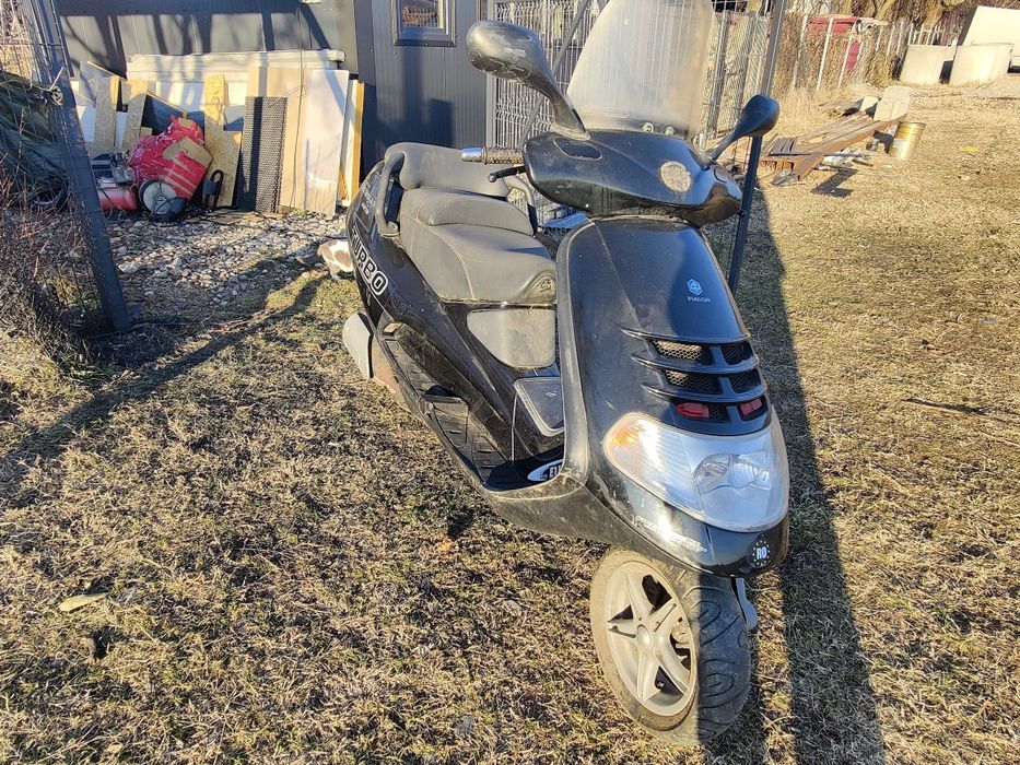 Motocicletă Piaggio Hexagon 180cc