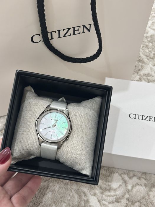 Оригинальные женские часы Ситизен