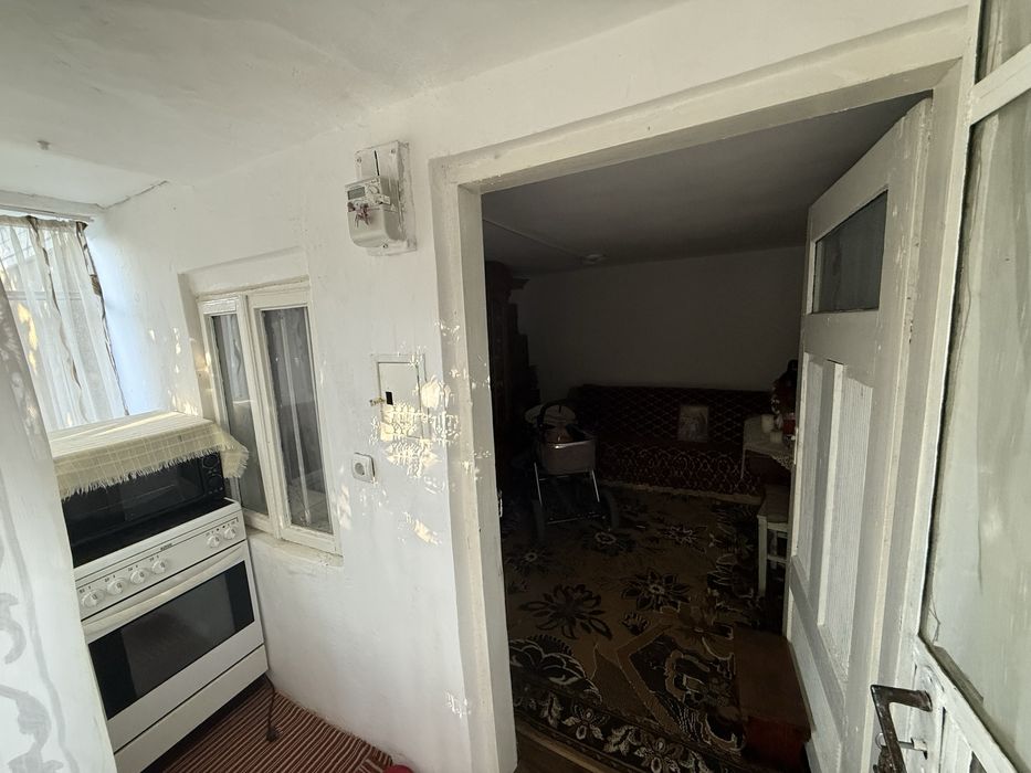 Casa de vânzare din cărămidă