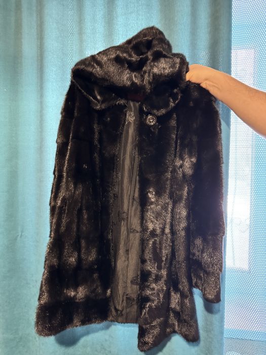 Продам норковую шубу