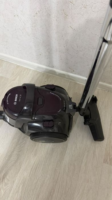 Продам пылесос BOSCH