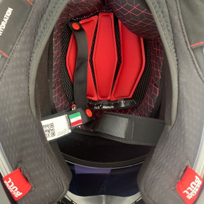 AGV pista GP RR качественный шлем