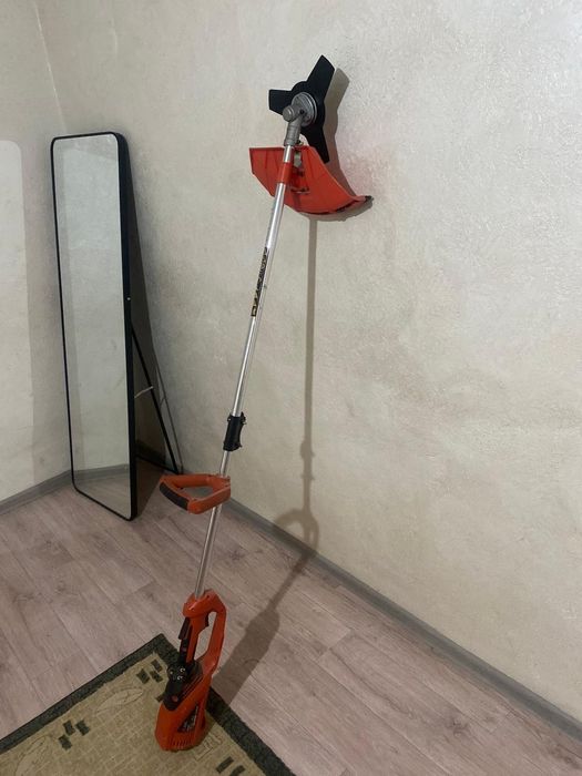 Новый электрический триммер кабельный