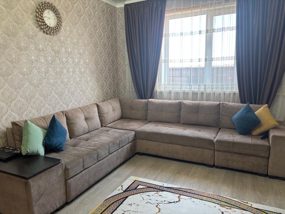 Продам диван в идеальном состояние