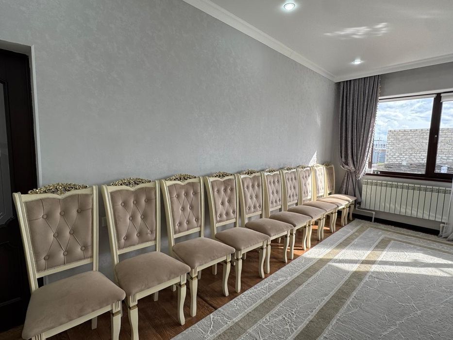 Продам стулья для гостиной