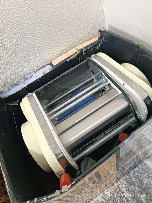 Морозилку продам