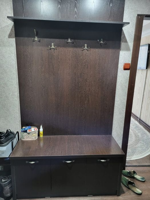 Шкаф в прихожую.