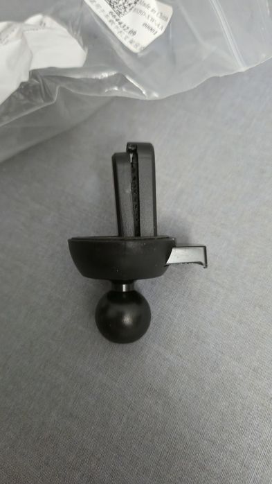 Продам переходник для держателя телефона в авто
