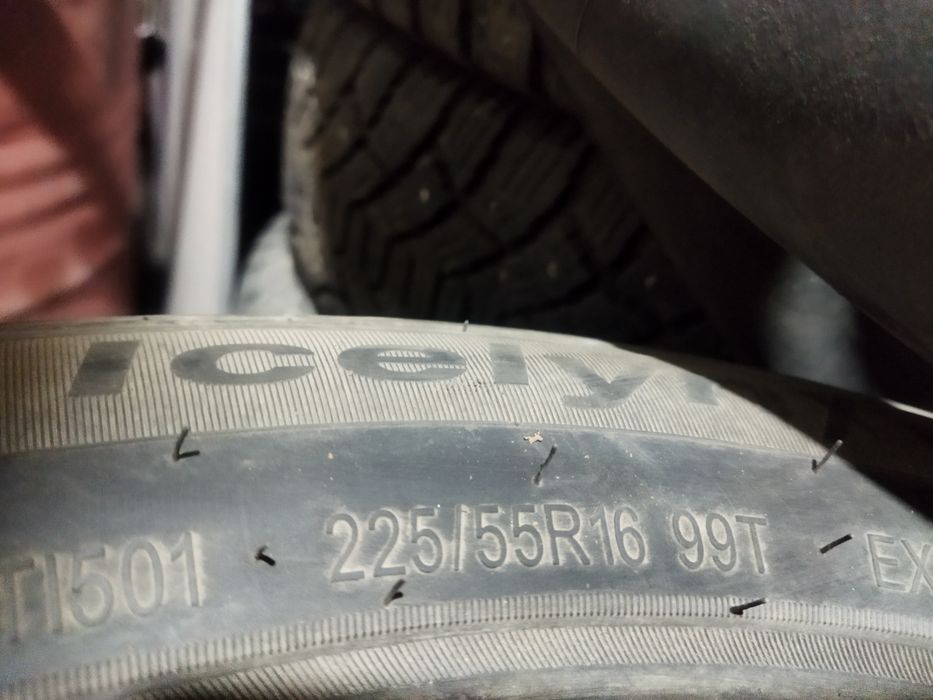 Шины триангл 225/55/16 зима шипы