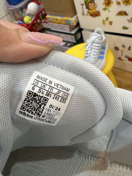 Guess originali marimea 39