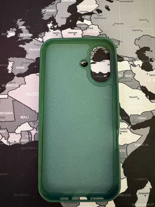 Чехол на Iphone 16