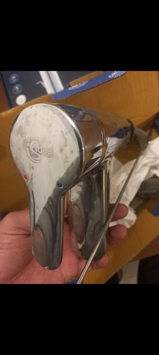 Смесител за мивка  идеал