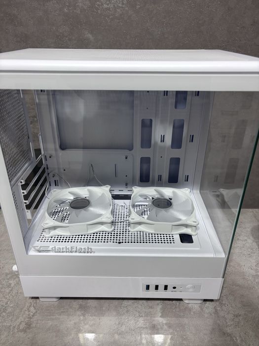 Продам корпус компьютерный