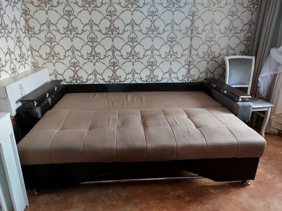 Продается диван большой