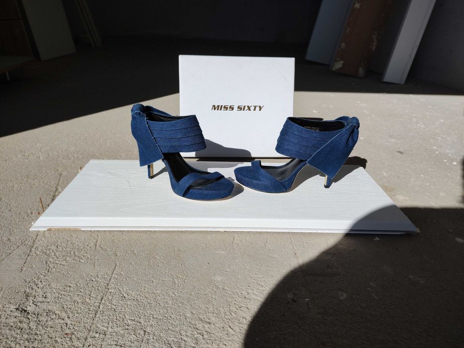 НОВИ Miss Sixty номер 39 плат син деним