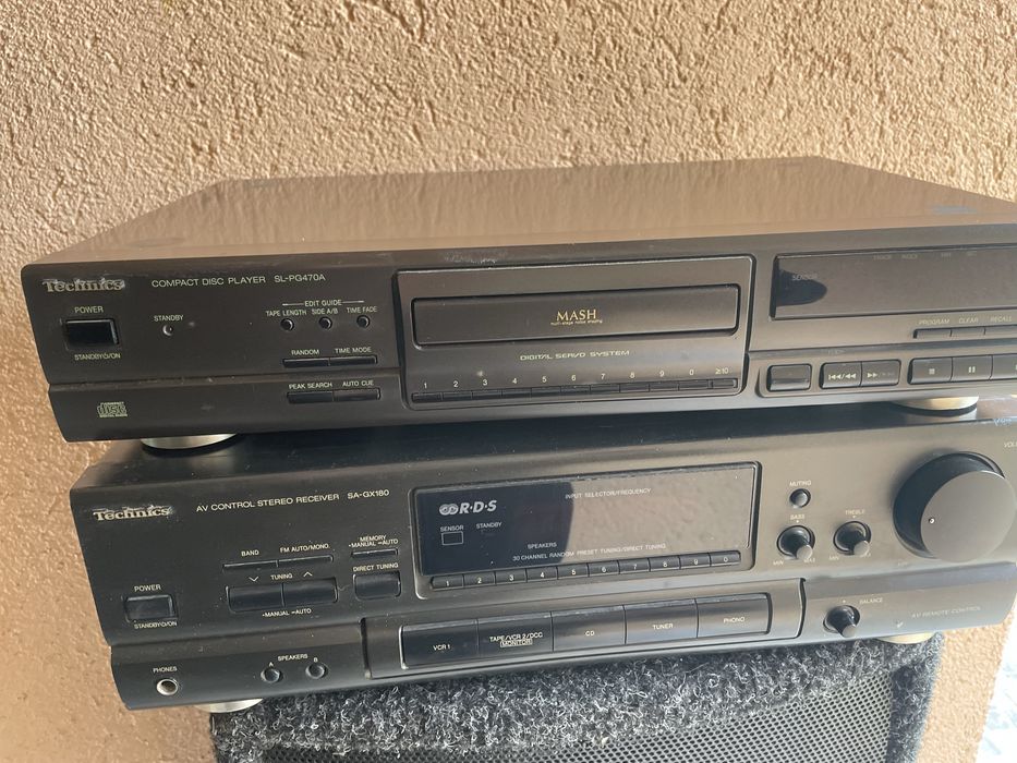 Boxe Menadi Profesional 200w , amplituner si cd Technics