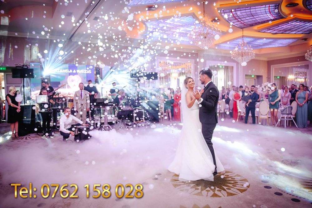 Baloane cu fum, gheata carbonica, artificii, foto, video, cabina foto