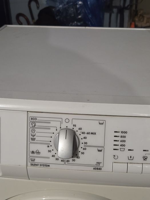 Пералня AEG L54840