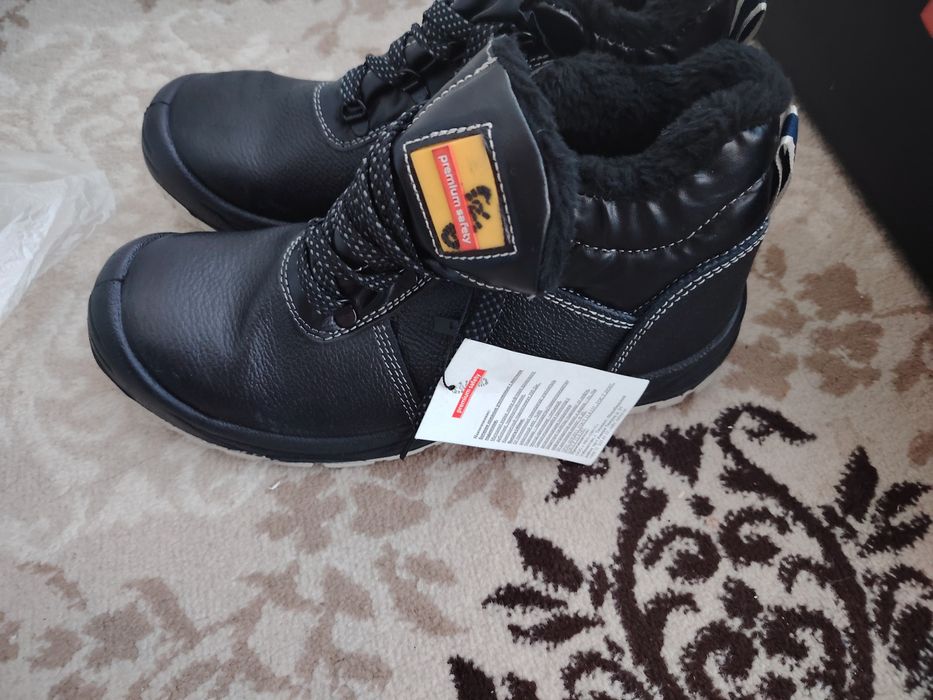Зимние рабочие ботинки 42 разиера