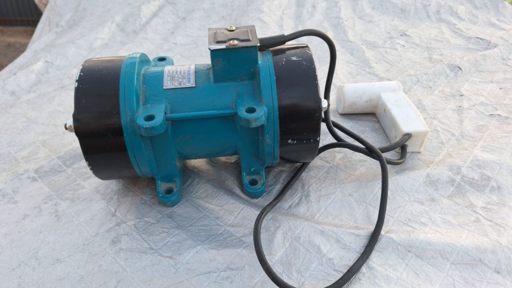 Вибратор,вибродвигатель