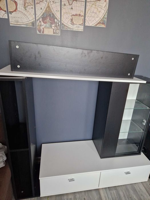 Холна Секция Черно и Бяло