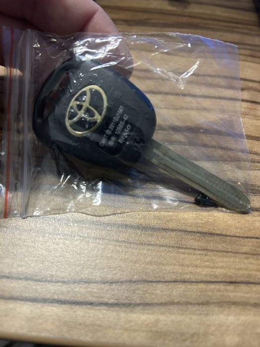 Ключ за Toyota Corolla i corolla verso НОВ