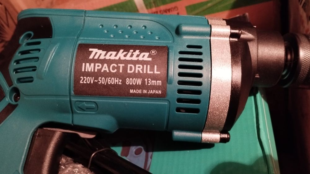 Дрель электрический