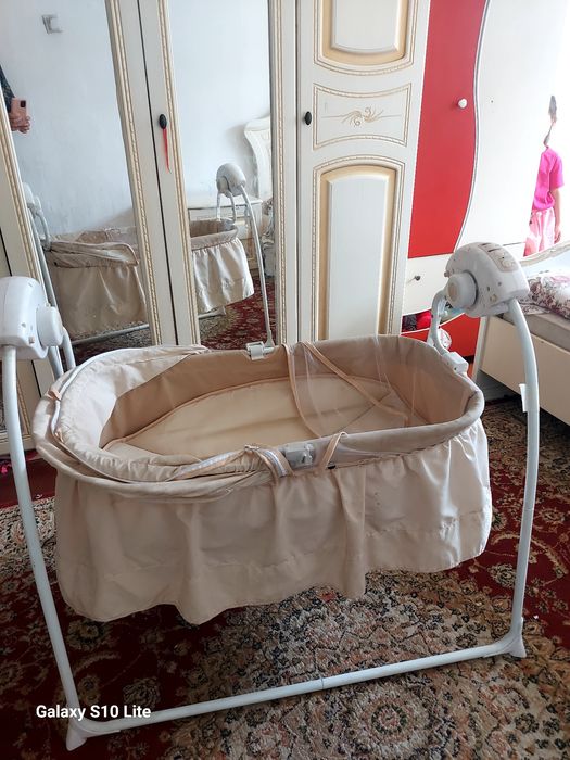 кровать качалка...