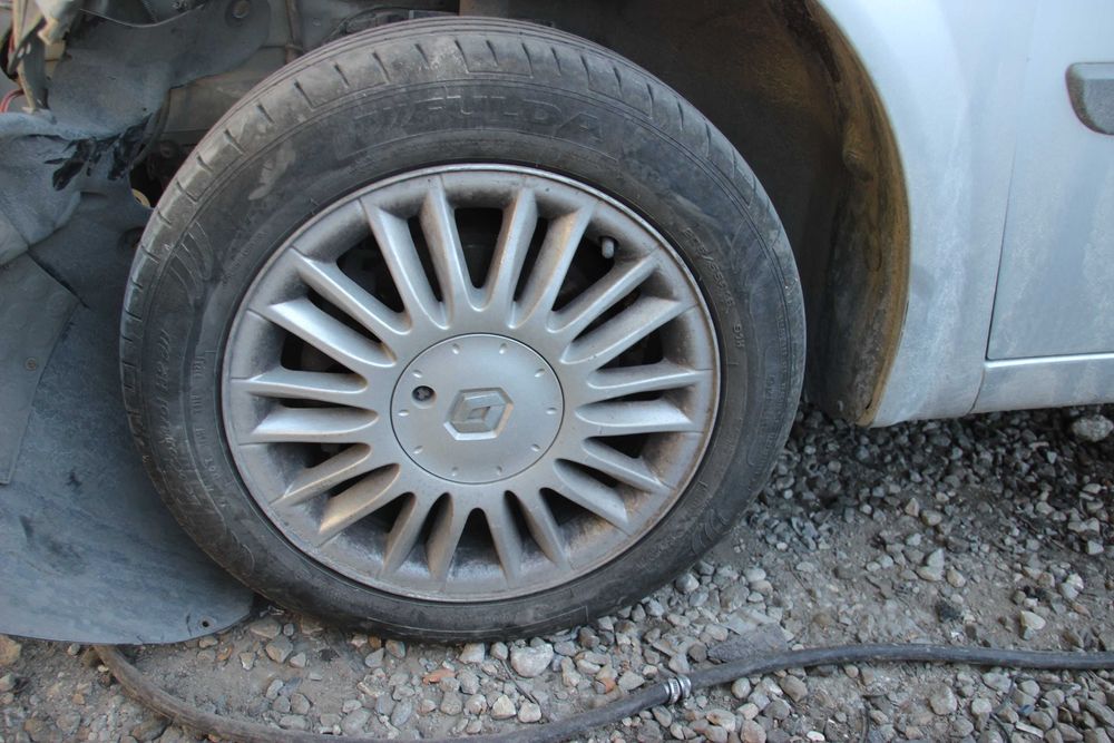 РЕНО МЕГАН 1.9 dCI , 2008 г. – САМО НА ЧАСТИ