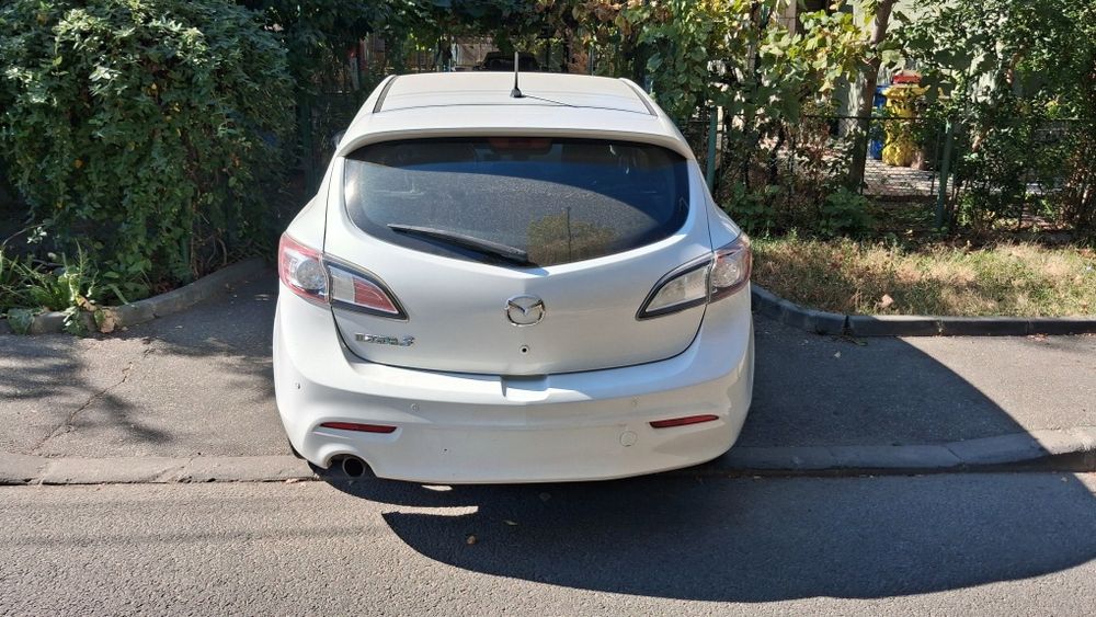 MAZDA 3 2011 — imagine 2