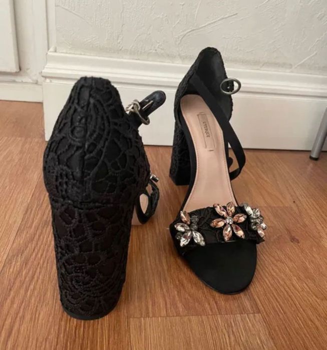 Туфли Uterque, новые, размер 38