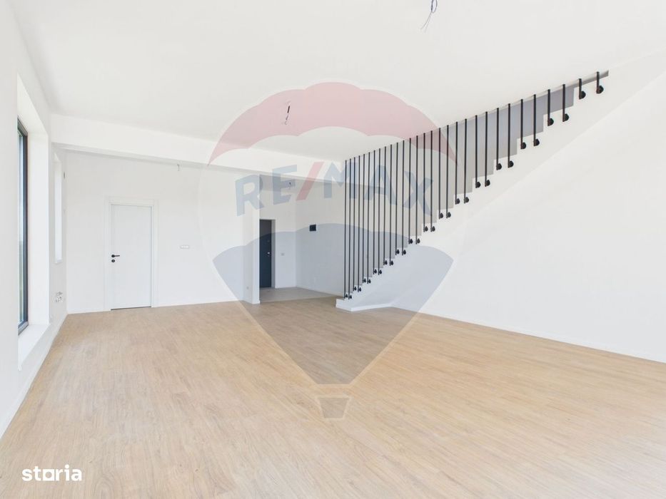 Casa tip duplex cu 4 camere de vânzare in Balotesti