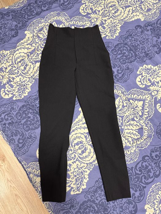 Zara черен панталон ХС