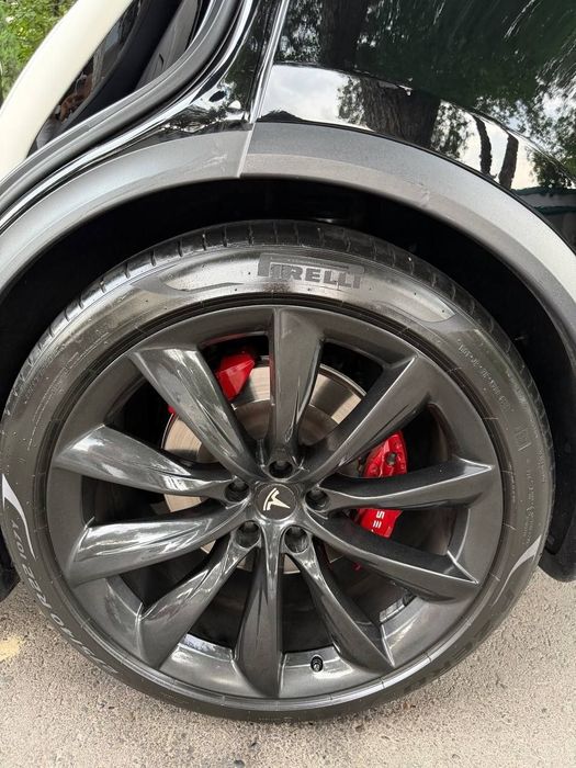 Tesla Model X Perfomance Duall Motor