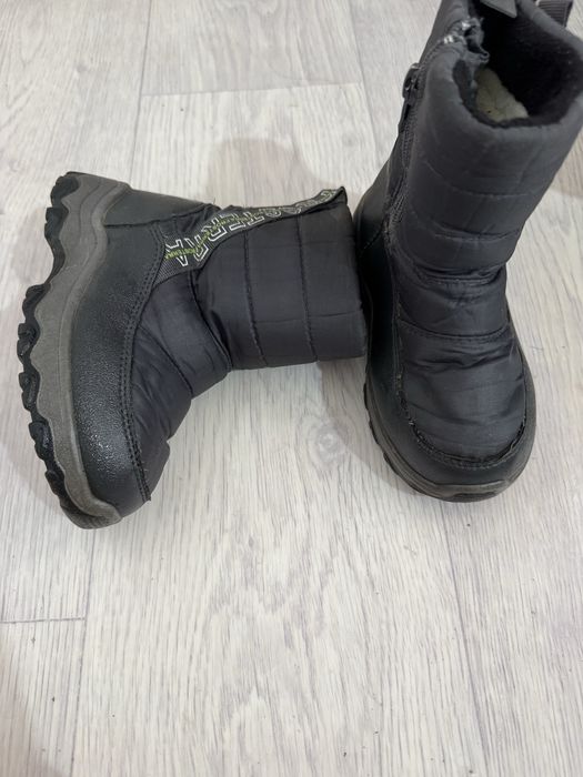 Продам детский обувь