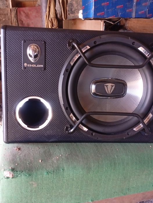 Продам сабвуфер почти новый
