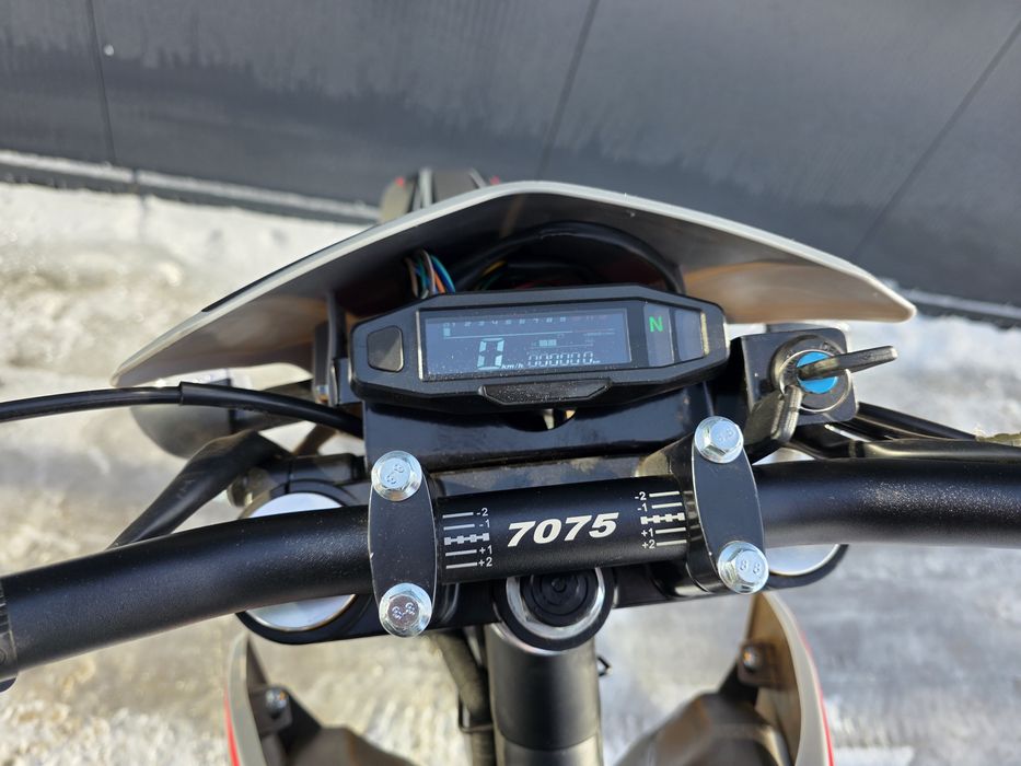 Мотоцикл 06 Khan Moto 250куб.