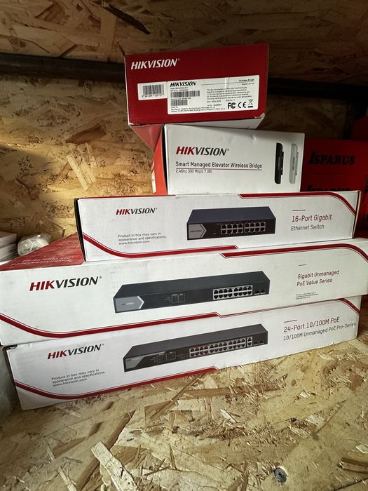 Коммутатор Hikvision DS-3E0518P-E/M