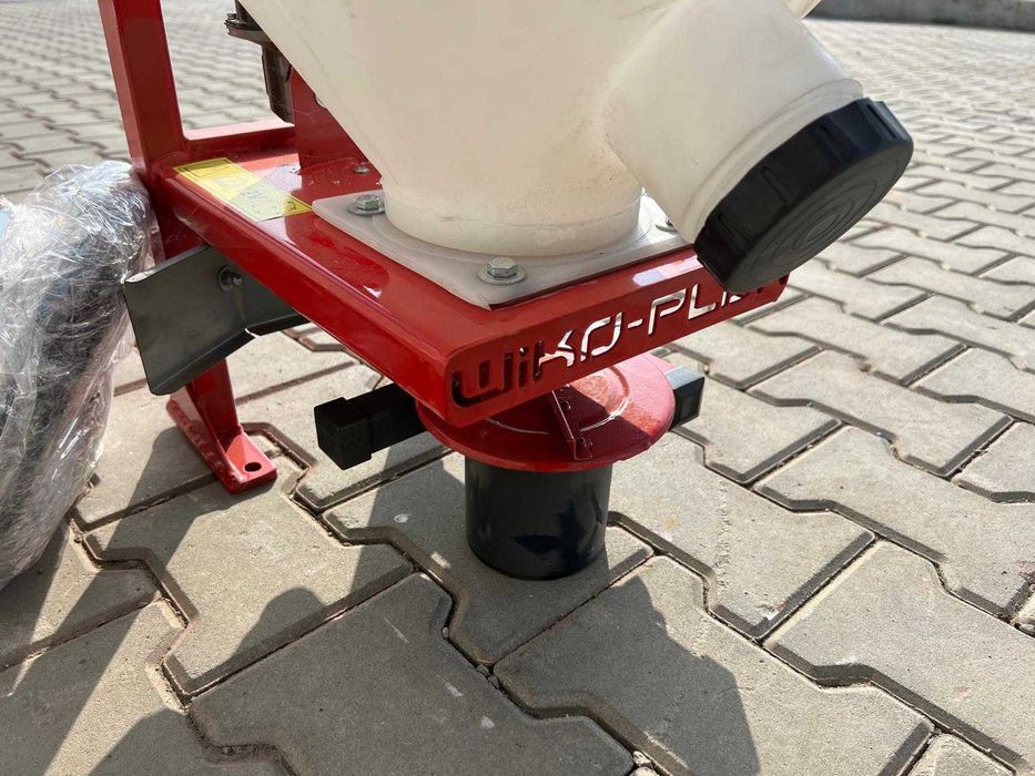 Разпределител на сол, семена, торове - 110 L + Видео