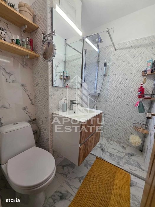 Apartament de vanzare cu 3 camere,centrala proprie,zona Gheorghe Lazar — fotografia 3