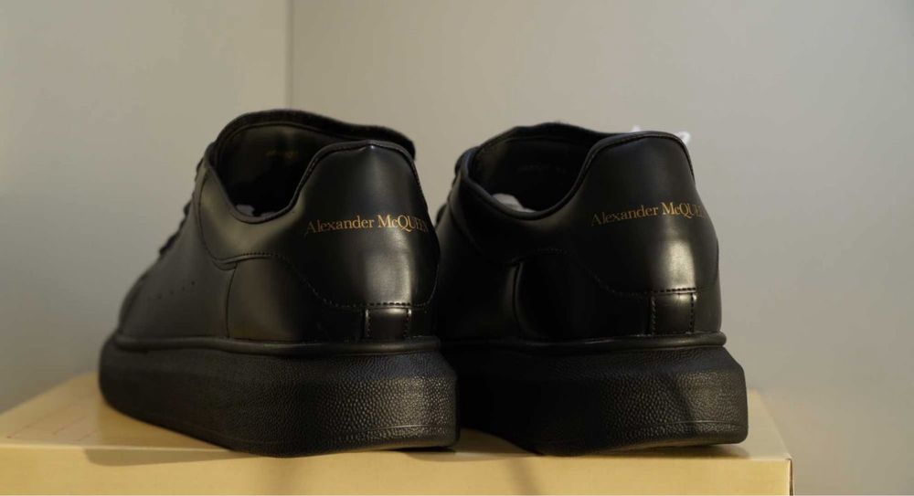 Adidasi Alexander Mcqueen full black negri piele naturala