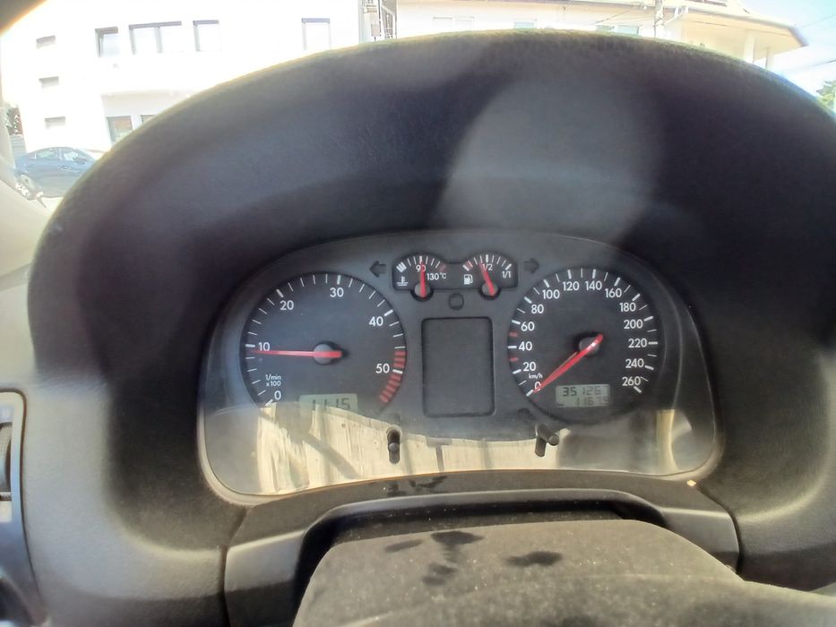 Se vinde vw BORA VARIANT