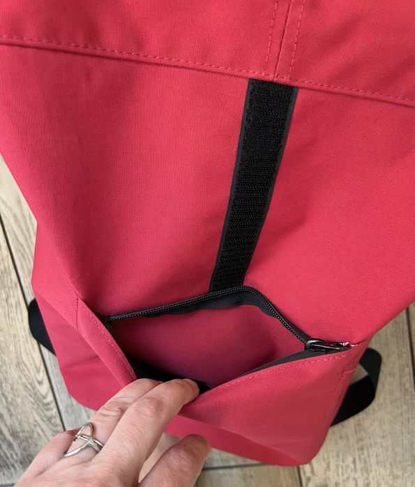 Дамска раница в малиново червено Ucon Acrobatics