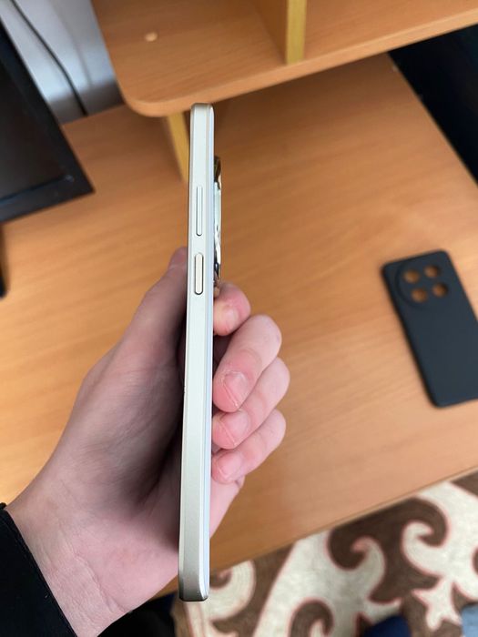 Продам срочно Huawei nova 13i