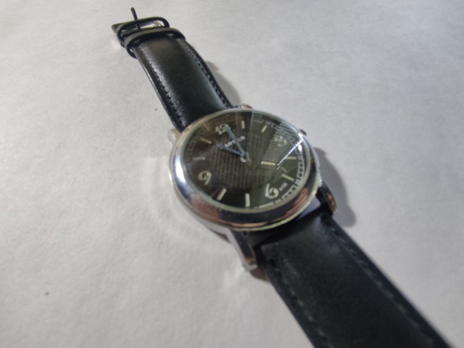 Часы на батарейках