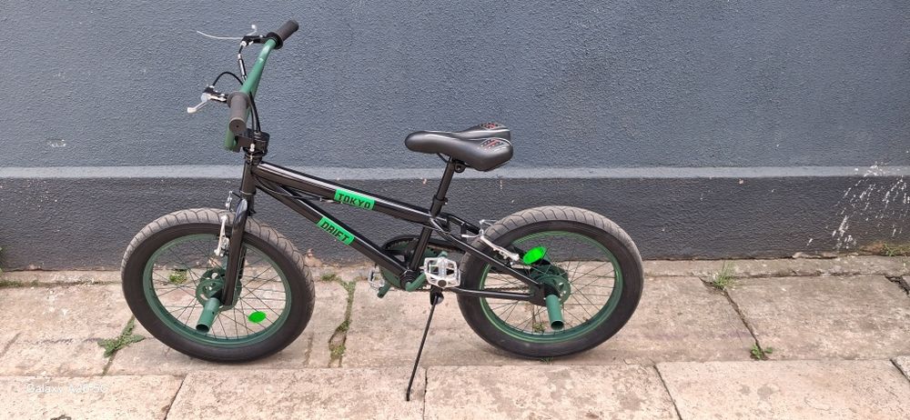 Bicicletă     BMX   20"