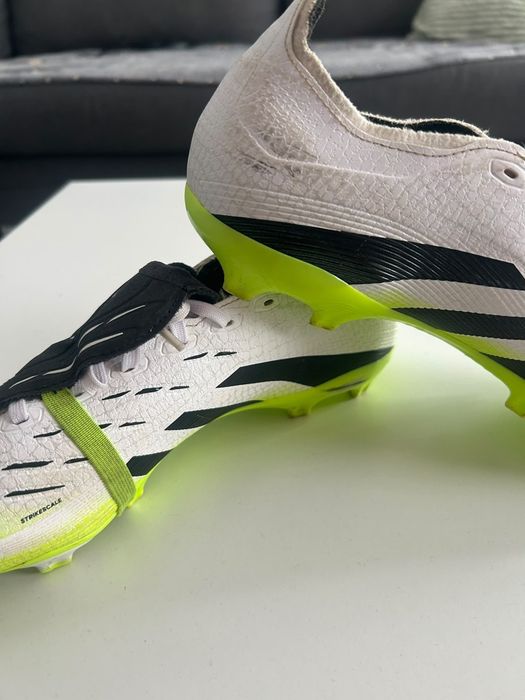 Ghete de fotbal adidas marime 44