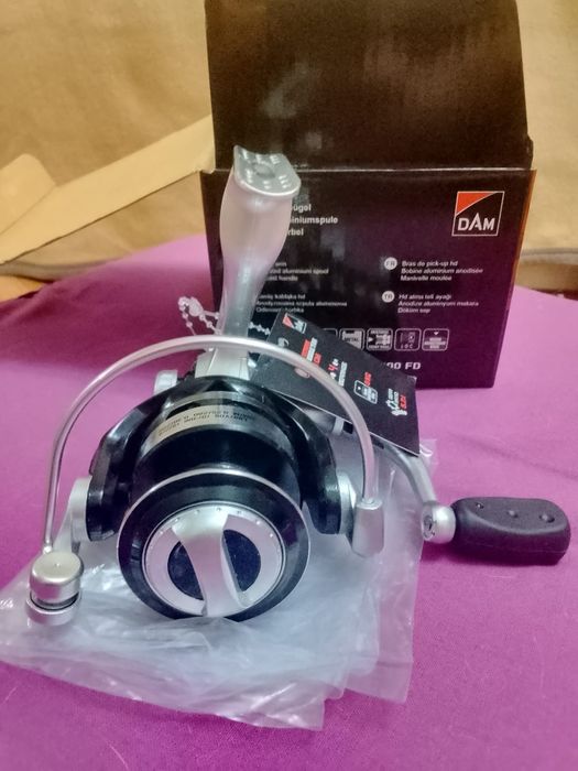 Продам спиннинговую катушку DAM Quick 1 3000 FD