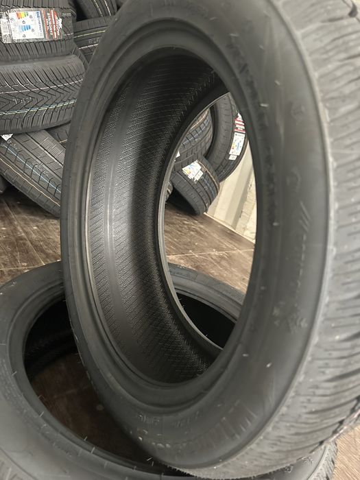 Нови Зимни Гуми Arivo Winmaster ARW 3 215/50R17 95H XL НОВ DOT