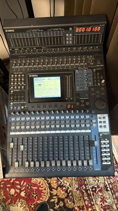 Mixer Digital Yamaha DM1000